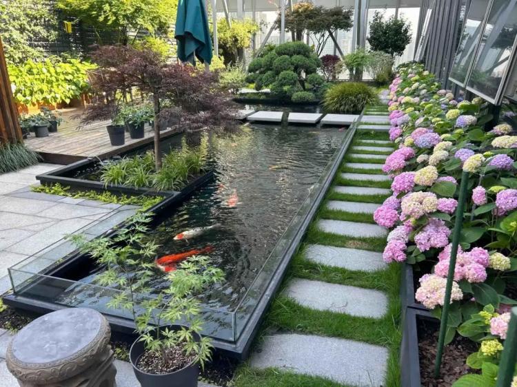 泰安泰安酒店陽臺屋頂花園綠化設(shè)計
